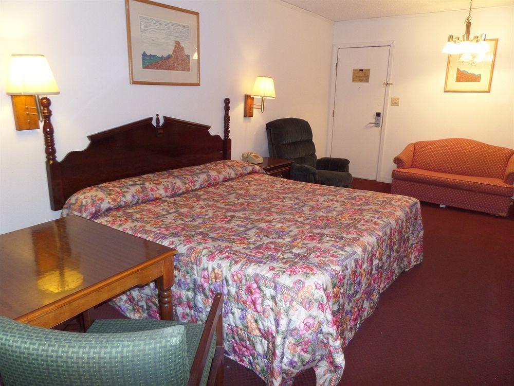 Econo Lodge Russellville I-40 Esterno foto